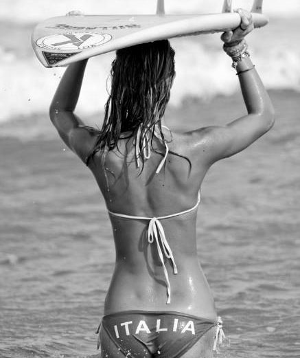Italia Surfer Girl